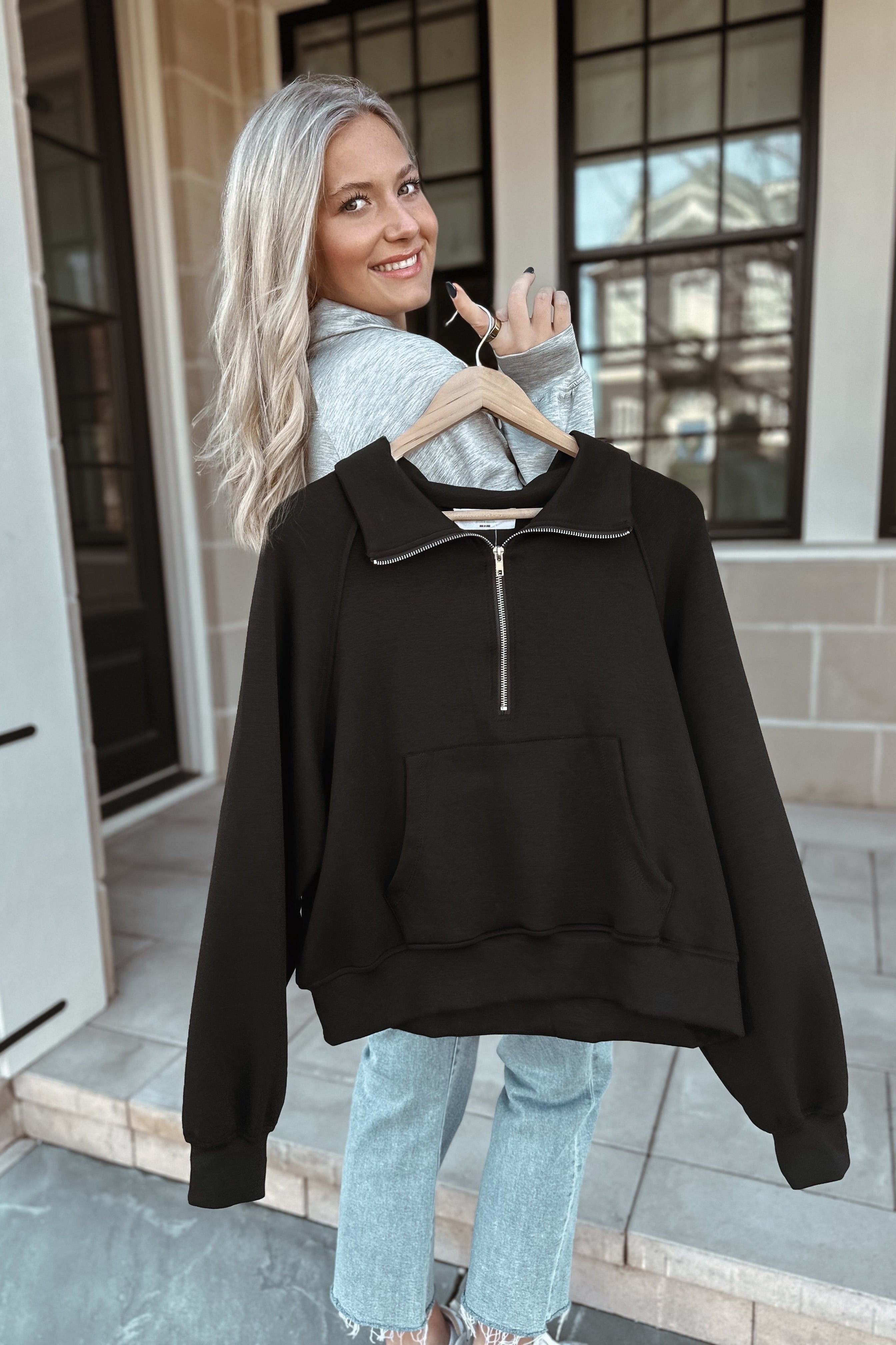 Ginger Zip-Up Collar Sweatshirt- Black – Leyland Blue