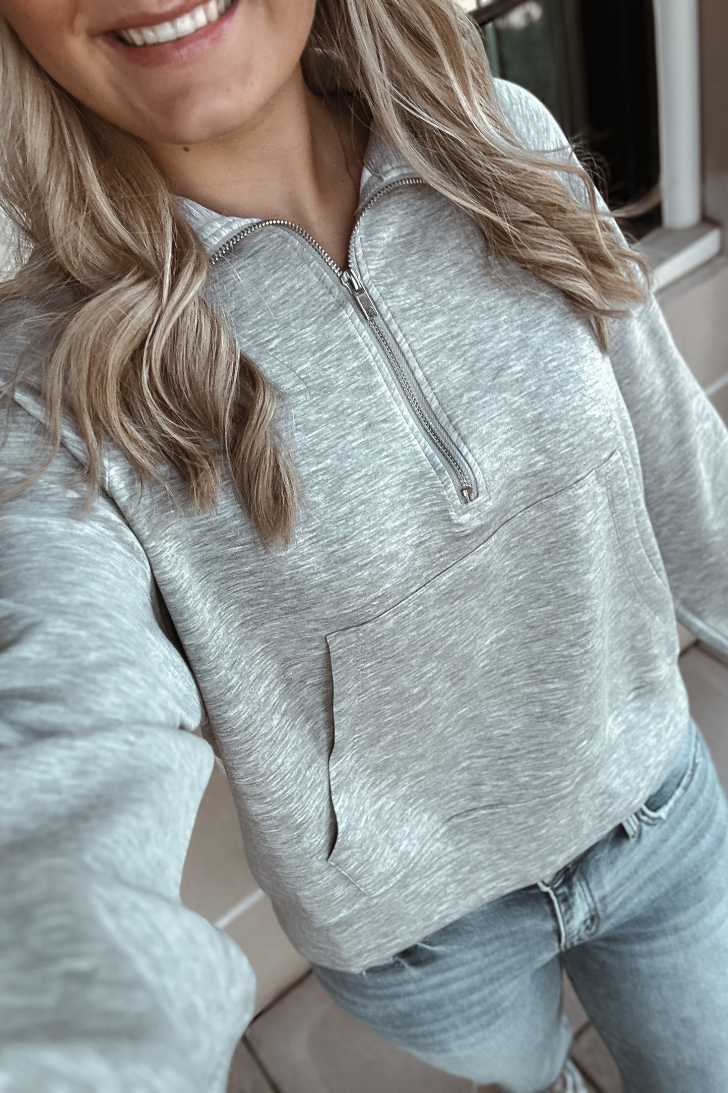 Ginger Zip-Up Collar Sweatshirt- Black