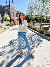 Load image into Gallery viewer, Isla Ivory Knit Short Sleeved Sweater
