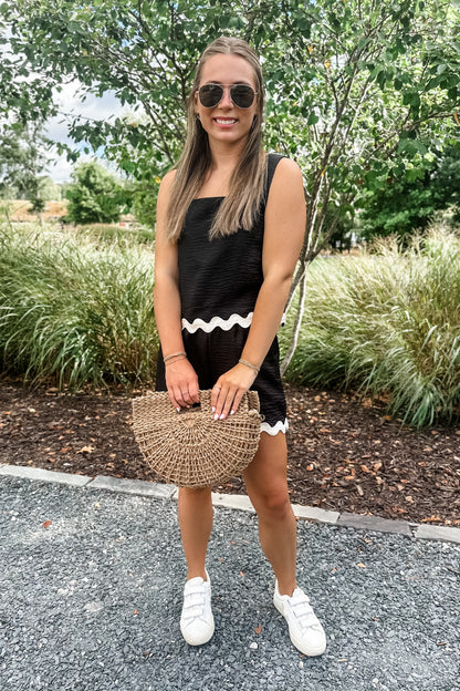 Lindsey Scalloped Linen Set