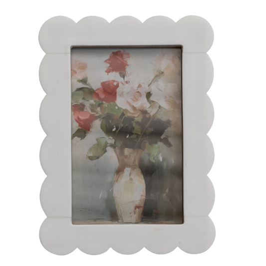Willa Scalloped Photo Frame