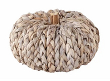 Load image into Gallery viewer, Cornhusk Pumpkins
