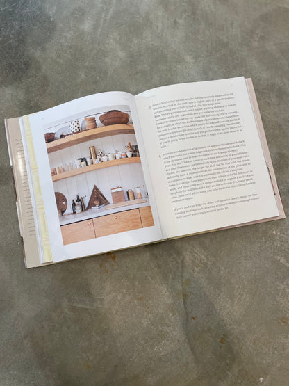 Abode: Thoughtful Living with Less (Hardcover)
